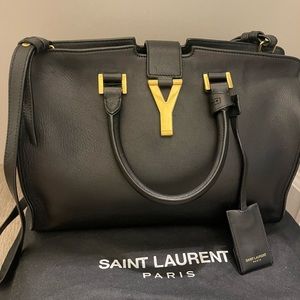 Yves Saint Laurent Small Classic Handbag